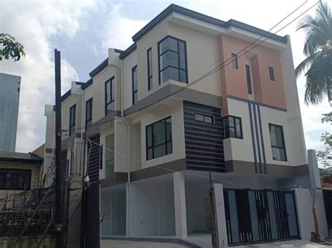 3 Storey Townhouse for sale in De Castro subdivision, Santa .